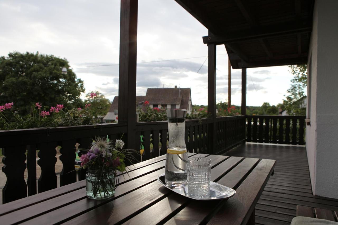 Gaestehaus Zum Rhein Rheinhausen Zewnętrze zdjęcie